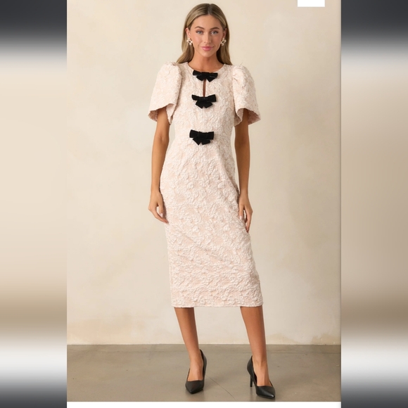 Elegant Textured Midi Dress with Black Bows - Picture 1 of 7